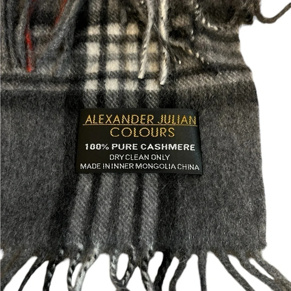 Alexander Julian new without